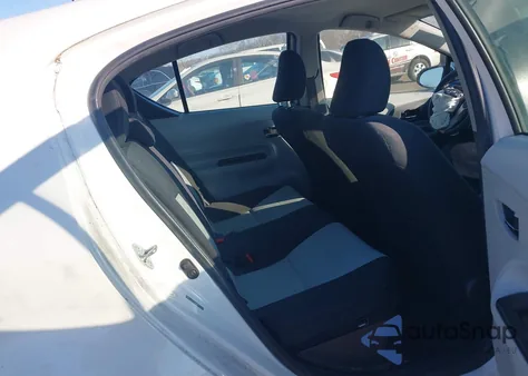 2012 Toyota Prius C Two из США, поврежденный, VIN JTDKDTB34C1502255